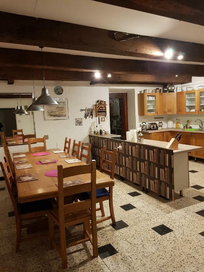 Le Vieux Couvent Villa Deviat Dış mekan fotoğraf